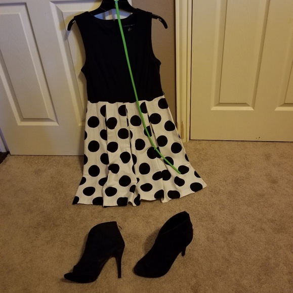 Cape Robbin Boots - Picture 4 of 7